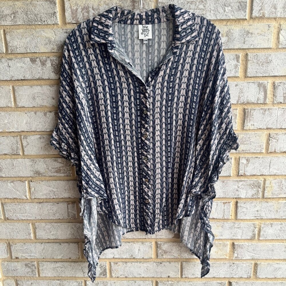 Ivy Jane Short Ruffle Sleeve Button Front Gold Stripes Blouse  Women's Size S/M.